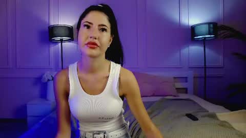 Emily online show from August 9, 11:17 pm