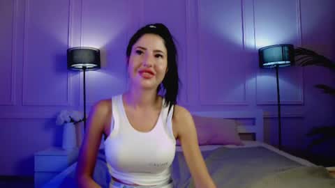 Emily online show from August 10, 2:35 am