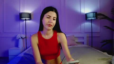 Emily online show from August 12, 9:39 pm