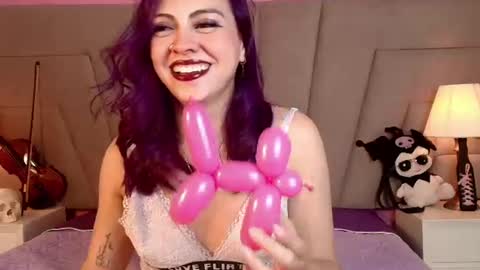 emily online show from July 6, 8:01 pm