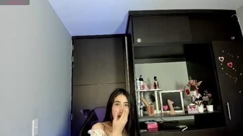 Emy online show from June 25, 2:03 am