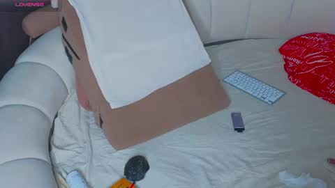 Emily wish-list  online show from August 14, 2:48 am