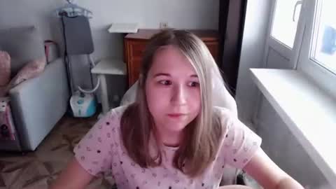 emilyway online show from August 5, 11:52 am