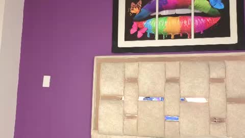 emilyy_cooperr online show from August 3, 4:25 pm