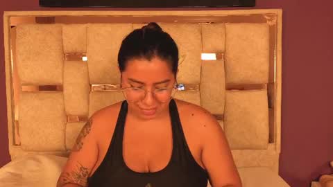 emilyy_cooperr online show from August 8, 4:29 pm