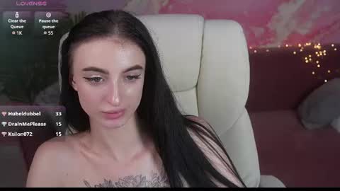emilyymoon online show from August 2, 10:44 am