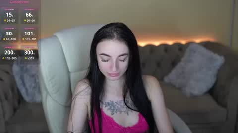 emilyymoon online show from August 6, 12:37 pm