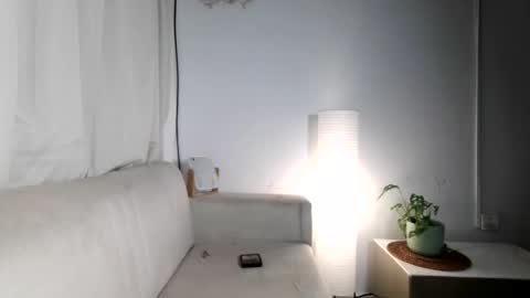 emma______1996 online show from July 17, 10:48 am