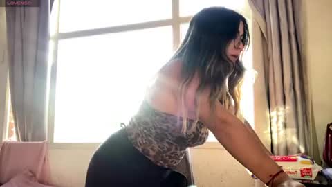 Emma Is here online show from August 9, 10:22 pm