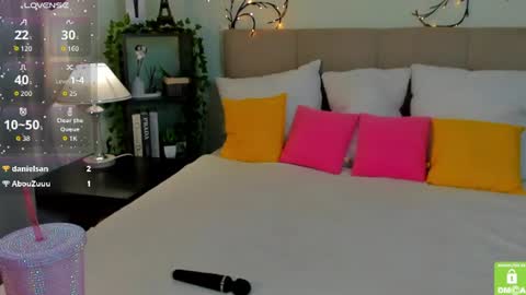 emma__peach online show from August 8, 9:42 am