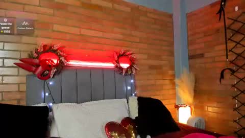 Hey Im EmmaHelp me reach 100 likes online show from August 13, 8:01 pm