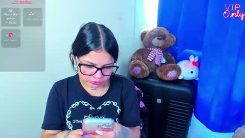 emma_boo_ online show from August 8, 7:03 pm