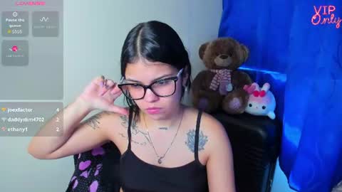 emma_boo_ online show from August 15, 7:07 pm
