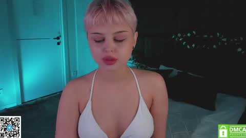 Emma online show from August 11, 10:06 am