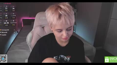 Emma online show from August 14, 2:43 pm