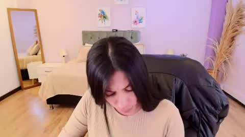 emma_brown_0 online show from August 10, 6:31 pm