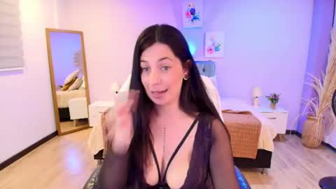 emma_brown_0 online show from August 11, 3:14 pm