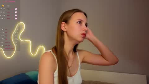emma_clon online show from July 27, 6:41 am