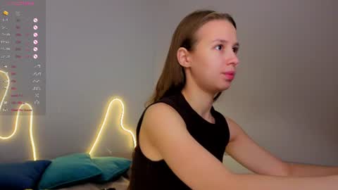 emma_clon online show from August 5, 3:04 am