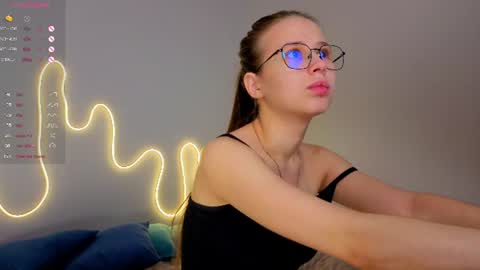 emma_clon online show from August 12, 2:58 am