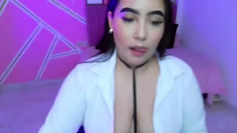 emma_conty online show from July 30, 7:20 pm
