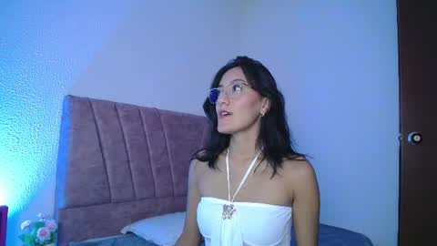 Emma Glow online show from June 21, 4:52 pm