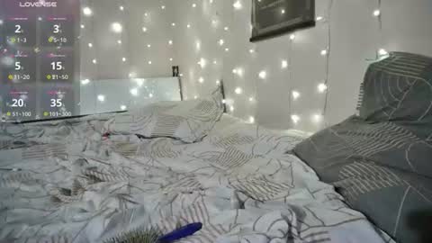 emma_just online show from August 10, 8:10 pm