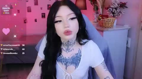 emma_kirks online show from August 4, 4:59 pm