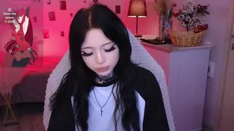 emma_kirks online show from August 10, 12:28 pm