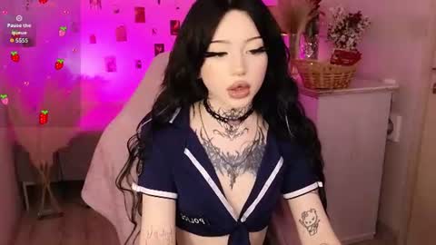 emma_kirks online show from August 14, 12:31 pm