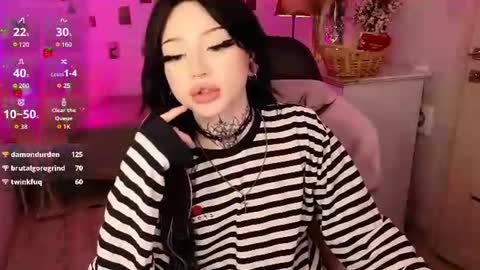emma_kirks online show from August 14, 4:21 pm