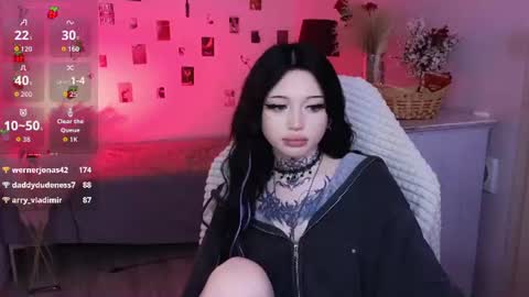 emma_kirks online show from August 15, 4:44 pm