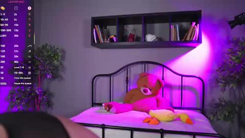 Emma online show from August 12, 12:46 am
