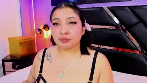 Emma Monserratt online show from August 12, 3:58 pm