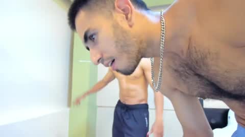 emma_muscle_ online show from August 8, 4:34 am