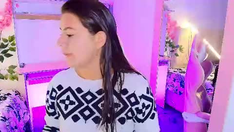 Emma online show from August 3, 3:46 am