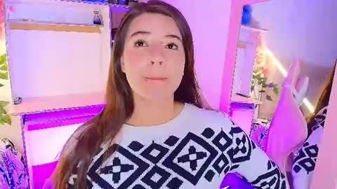 Emma online show from August 3, 4:52 am