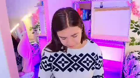Emma online show from August 4, 12:40 am