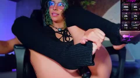     online show from August 7, 12:27 pm