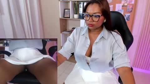 Emma online show from August 6, 7:02 pm