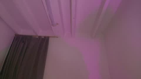 emma_saenz01 online show from August 10, 1:07 am