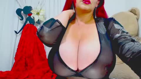 emma_saenzz online show from July 21, 12:58 am