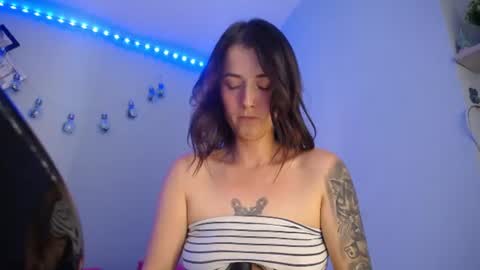 Emma Black online show from August 6, 8:08 pm