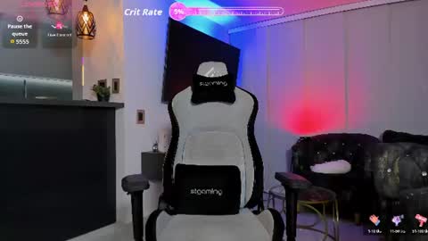 emma_velz online show from July 24, 7:55 am