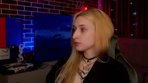 Emma online show from July 31, 4:56 pm