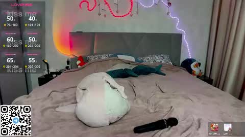 Emma online show from August 1, 3:18 pm