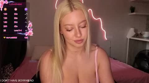 emmaandjake online show from July 4, 3:58 pm