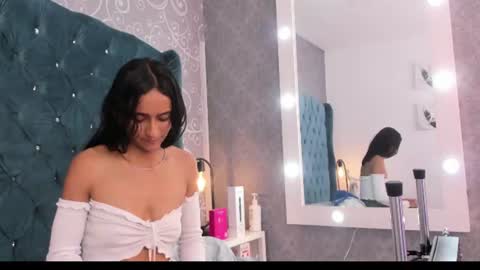  Emma Came  online show from August 4, 3:31 pm