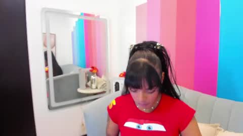 emmaebony_ online show from July 23, 1:13 pm