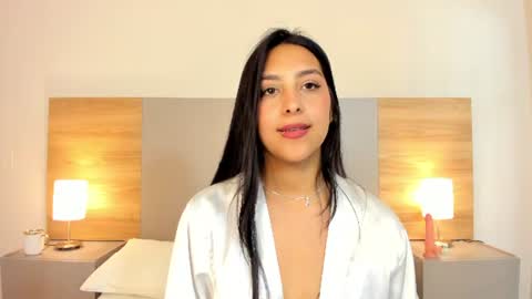 emmaespencer online show from August 13, 1:52 am